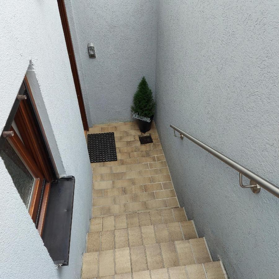Feels Like Home @ Eppinger Remseck am Neckar Esterno foto